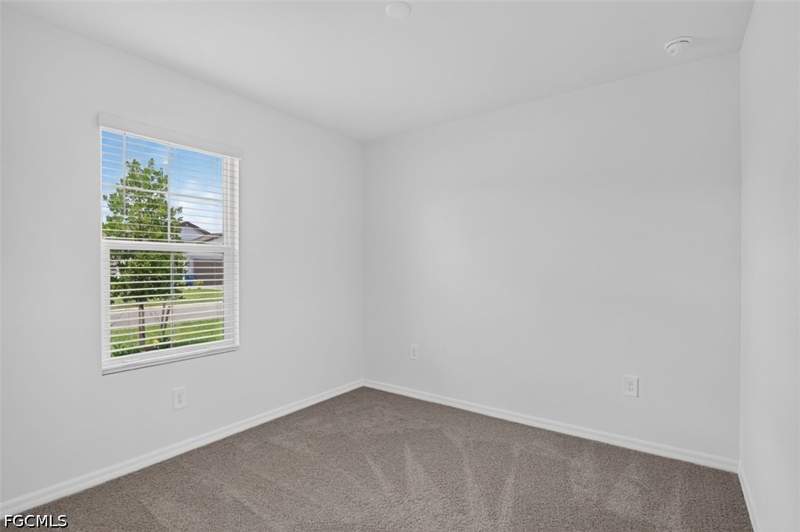 3 bedroom SingleFamilyResidence at 243 Lakeside Breeze Way, Whispering Lakes, Lehigh Acres — photo 5