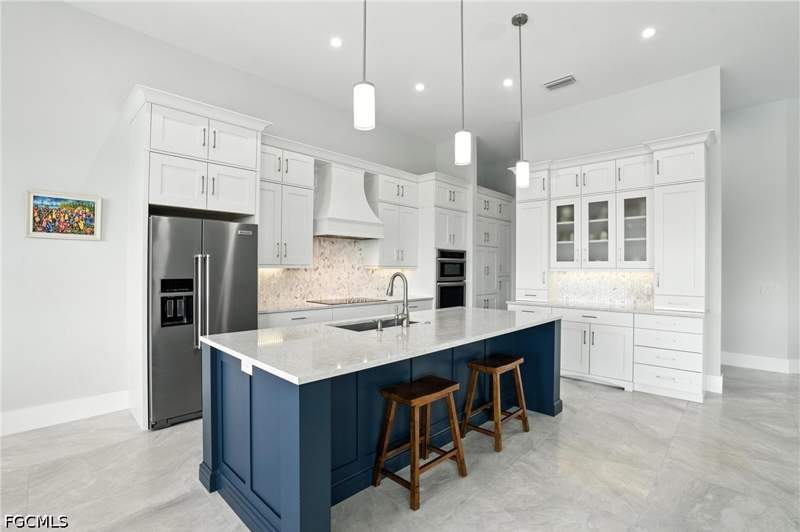 3 bedroom SingleFamilyResidence at 16803 Prince Phillip Ct, Cape Royal, Cape Coral — photo 4