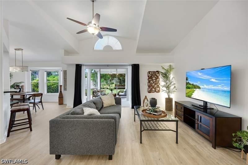 3 bedroom SingleFamilyResidence at 10951 Fieldfair Dr, Longshore Lake, Naples — photo 2