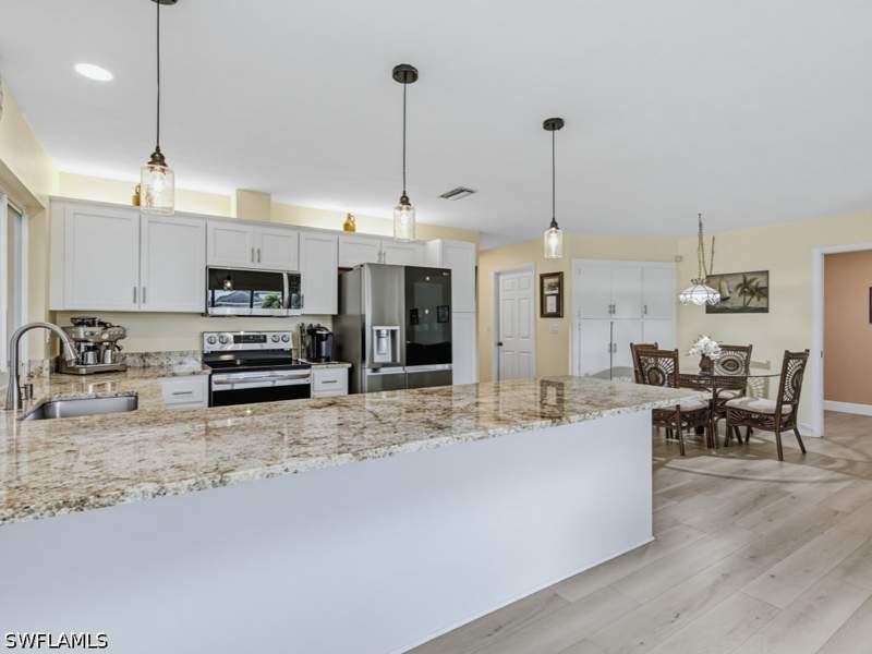 3 bedroom SingleFamilyResidence at 1610 Collingswood Ct, Marco Beach, Marco Island — photo 2