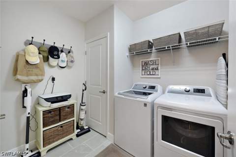 2542 Seychelles Dr 702, Naples FL - photo 20 of 37
