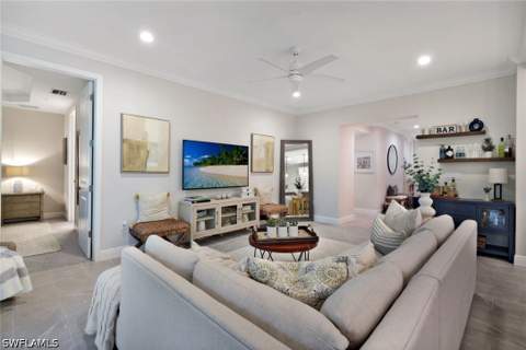2542 Seychelles Dr 702, Naples FL - photo 6 of 37