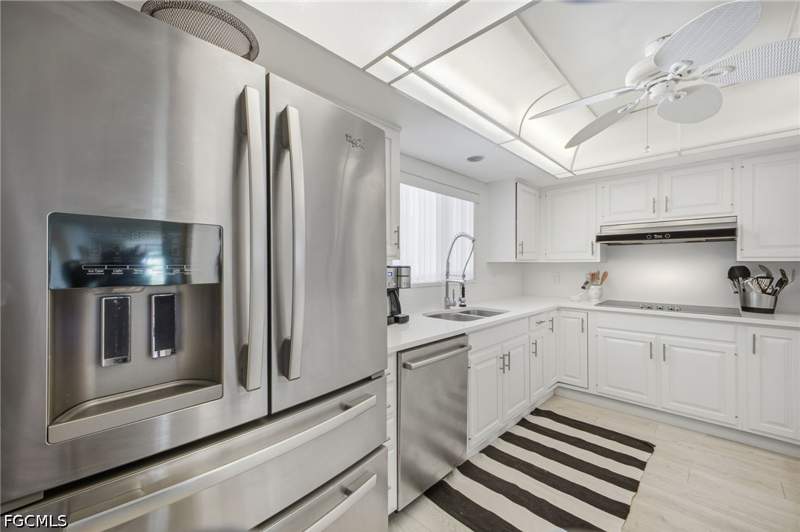 3 bedroom Condominium at 4604 Flagship Dr 103, Flagship Village, Fort Myers — photo 3