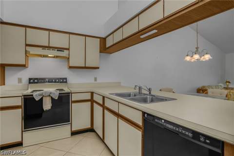 460 Fox Haven Dr 1302, Naples FL - photo 10 of 50