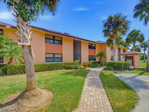 1544 Mainsail Dr 7, Naples FL - photo 16 of 20