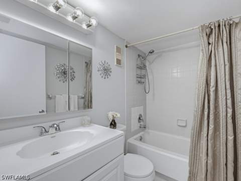 1544 Mainsail Dr 7, Naples FL - photo 8 of 20