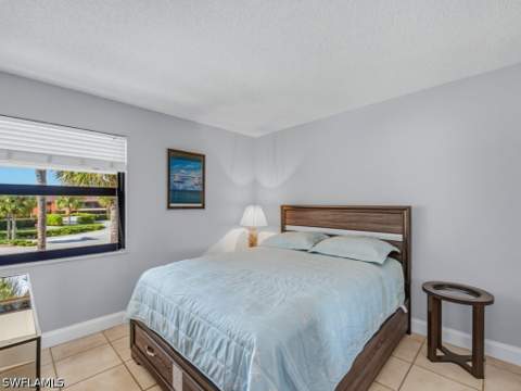 1544 Mainsail Dr 7, Naples FL - photo 9 of 20