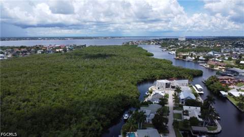 14370 McGregor Blvd, Fort Myers FL - photo 11 of 47