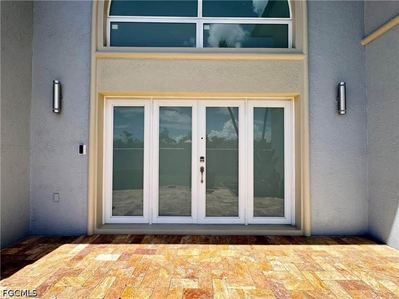 4 bedroom SingleFamilyResidence at 14370 McGregor Blvd, Deep Lagoon Estates, Fort Myers — photo 4