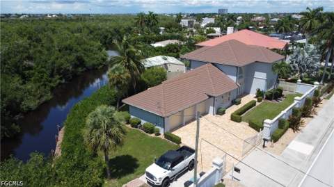 14370 McGregor Blvd, Fort Myers FL - photo 6 of 47