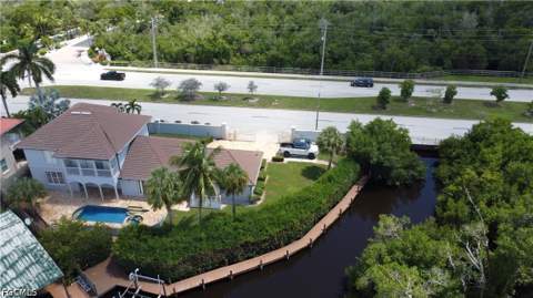 14370 McGregor Blvd, Fort Myers FL - photo 9 of 47