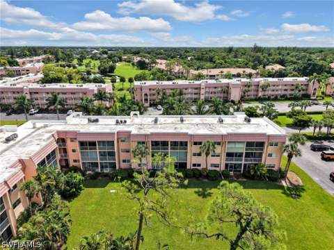 150 Turtle Lake Ct 303, Naples FL - photo 16 of 16