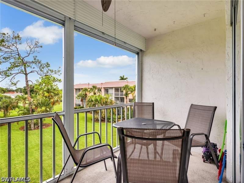 2 bedroom Condominium at 150 Turtle Lake Ct 303, Turtle Lake Golf Colony, Naples — photo 5