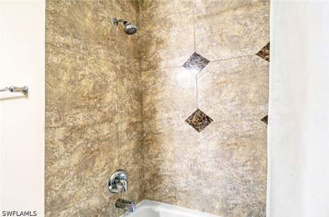 112 Palmetto Dunes Cir, Naples FL - photo 9 of 18