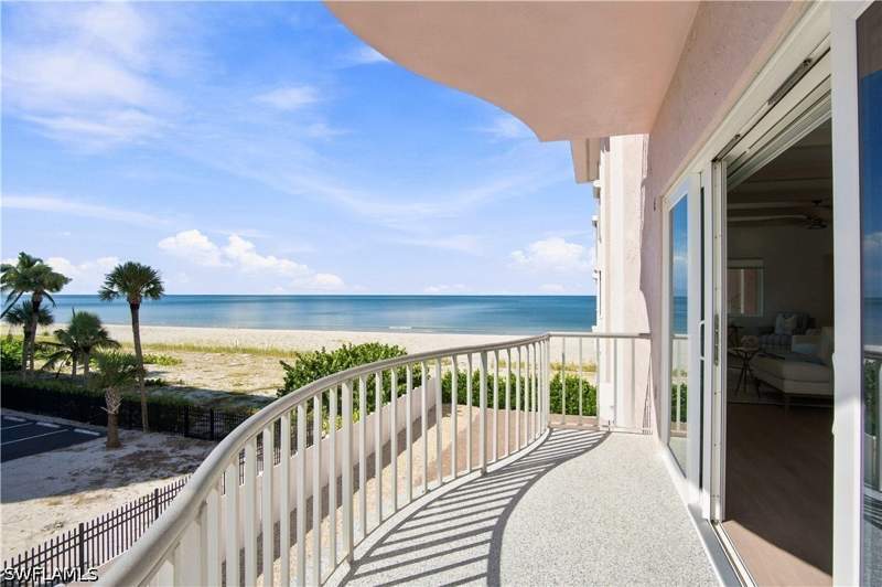 2 bedroom Condominium at 26236 Hickory Blvd 7, Hickory Shores, Bonita Springs — photo 2