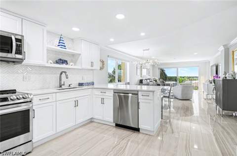 2150 Gulf Shore Blvd N 605, Naples FL - photo 13 of 46