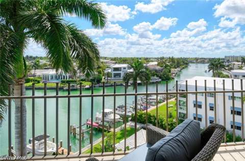 2150 Gulf Shore Blvd N 605, Naples FL - photo 18 of 46