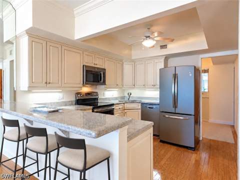 4051 Gulf Shore Blvd N 805, Naples FL - photo 6 of 30