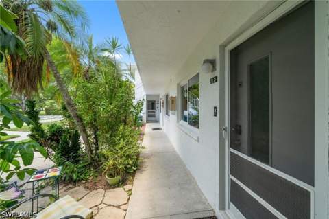 431 Van Buren St D3, Fort Myers FL - photo 7 of 28