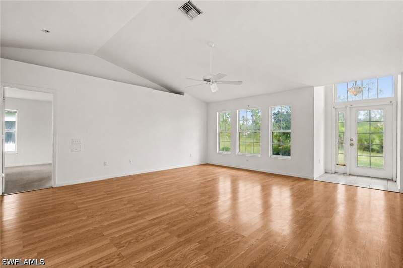 3 bedroom SingleFamilyResidence at 2440 31st Ave NE, Golden Gate Estates, Naples — photo 3