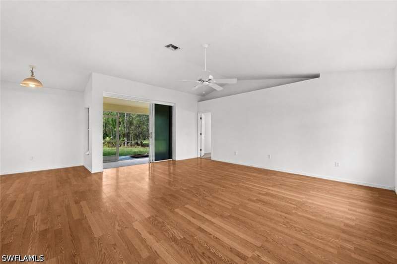 3 bedroom SingleFamilyResidence at 2440 31st Ave NE, Golden Gate Estates, Naples — photo 4