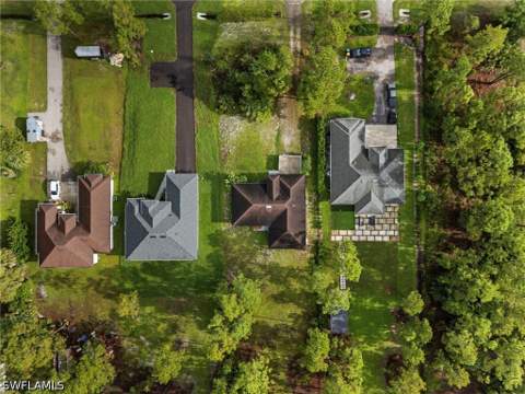 2440 31st Ave NE, Naples FL - photo 8 of 23