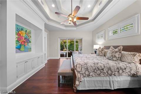 529 Fairway Ter, Naples FL - photo 19 of 49