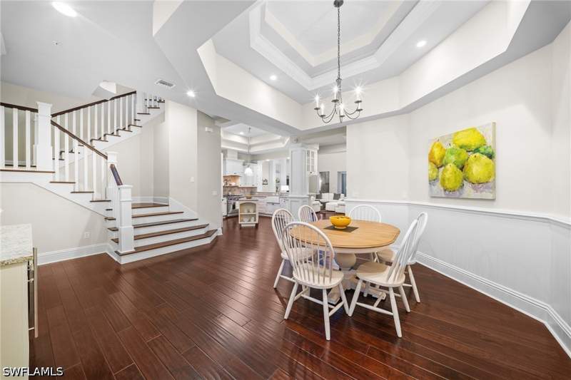 4 bedroom SingleFamilyResidence at 529 Fairway Ter, Moorings, Naples — photo 3