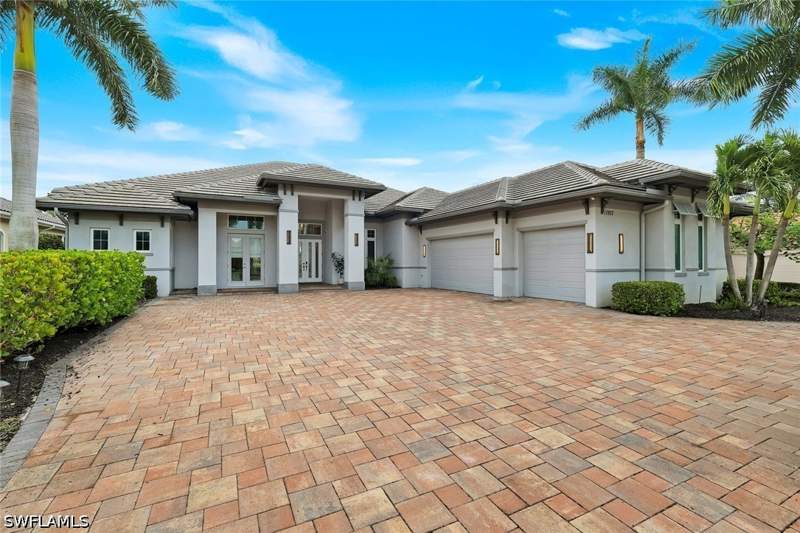 5 bedroom SingleFamilyResidence at 11907 Hedgestone Ct, Hedgestone, Naples — photo 3