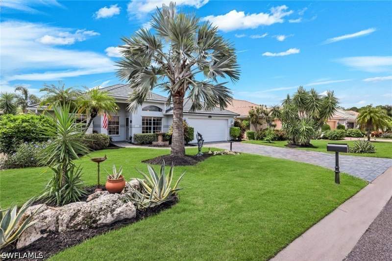 3 bedroom SingleFamilyResidence at 12678 Buttonbush Pl, Hunters Ridge, Bonita Springs — photo 2