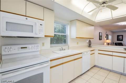 10131 Maddox Ln 101, Bonita Springs FL - photo 11 of 24