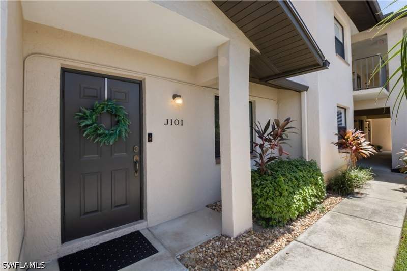 2 bedroom Condominium at 10131 Maddox Ln 101, Bonita Golf Club Villas, Bonita Springs — photo 2