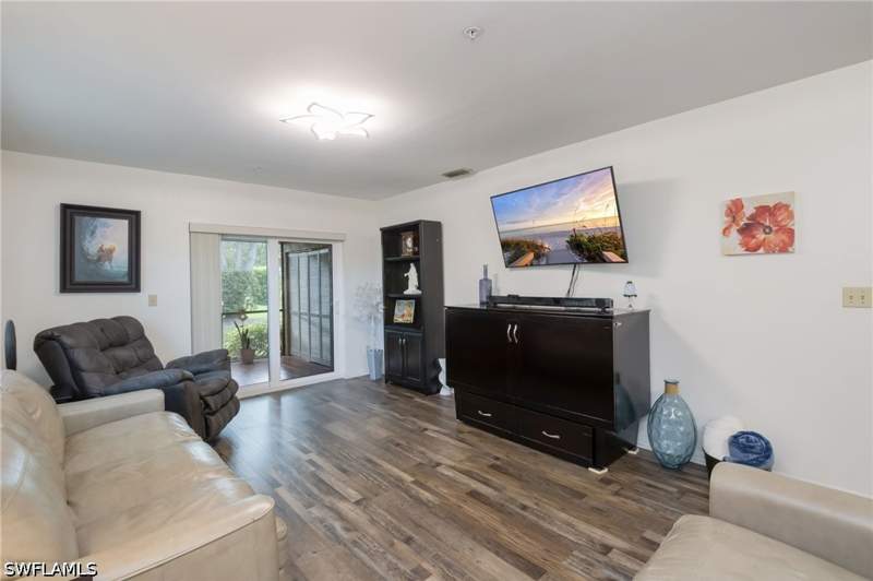 2 bedroom Condominium at 10131 Maddox Ln 101, Bonita Golf Club Villas, Bonita Springs — photo 5