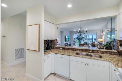 4120 Bayhead Dr 105, Bonita Springs FL - photo 17 of 50