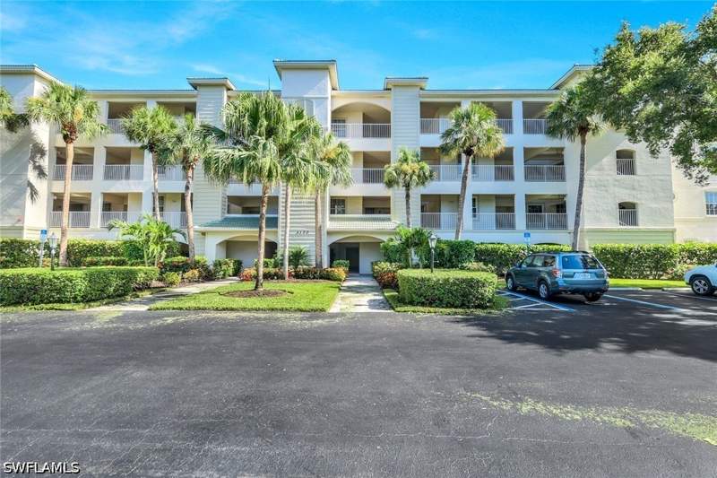 3 bedroom Condominium at 4120 Bayhead Dr 105, Greenbriar, Bonita Springs — photo 5