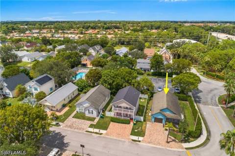 538 Leawood Cir, Naples FL - photo 7 of 45