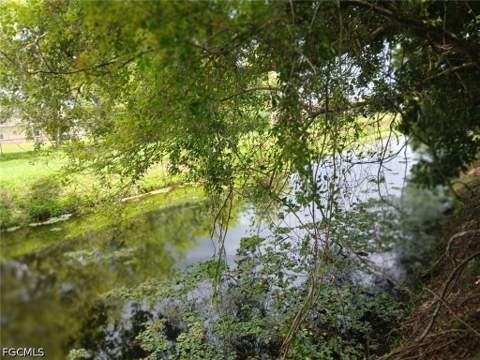 480 Valley Dr, Lehigh Acres FL - photo 9 of 10