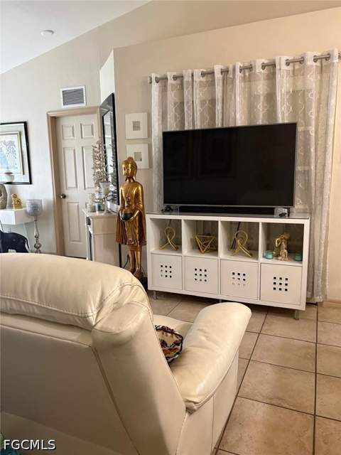 127 Blackstone Dr, Fort Myers FL - photo 6 of 23