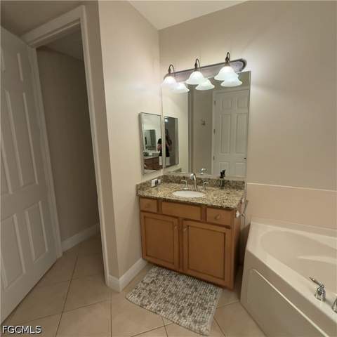 182 Shadroe Cove Cir 802, Cape Coral FL - photo 20 of 38