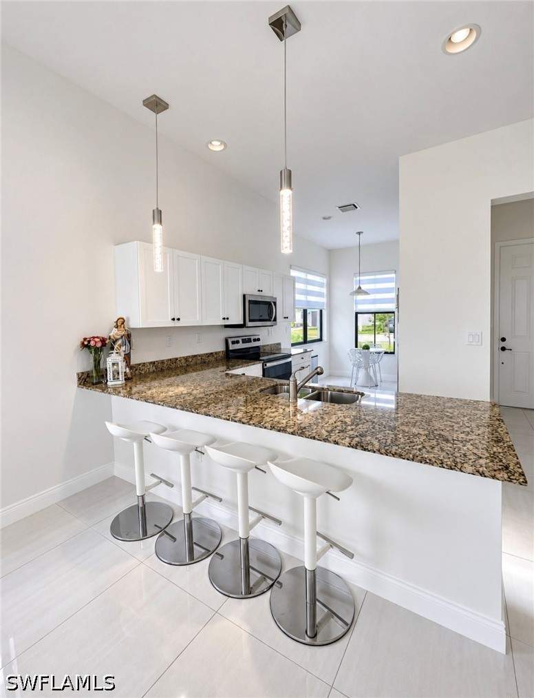 4 bedroom SingleFamilyResidence at 5487 Cassidy Ln, Silverwood, Ave Maria — photo 3