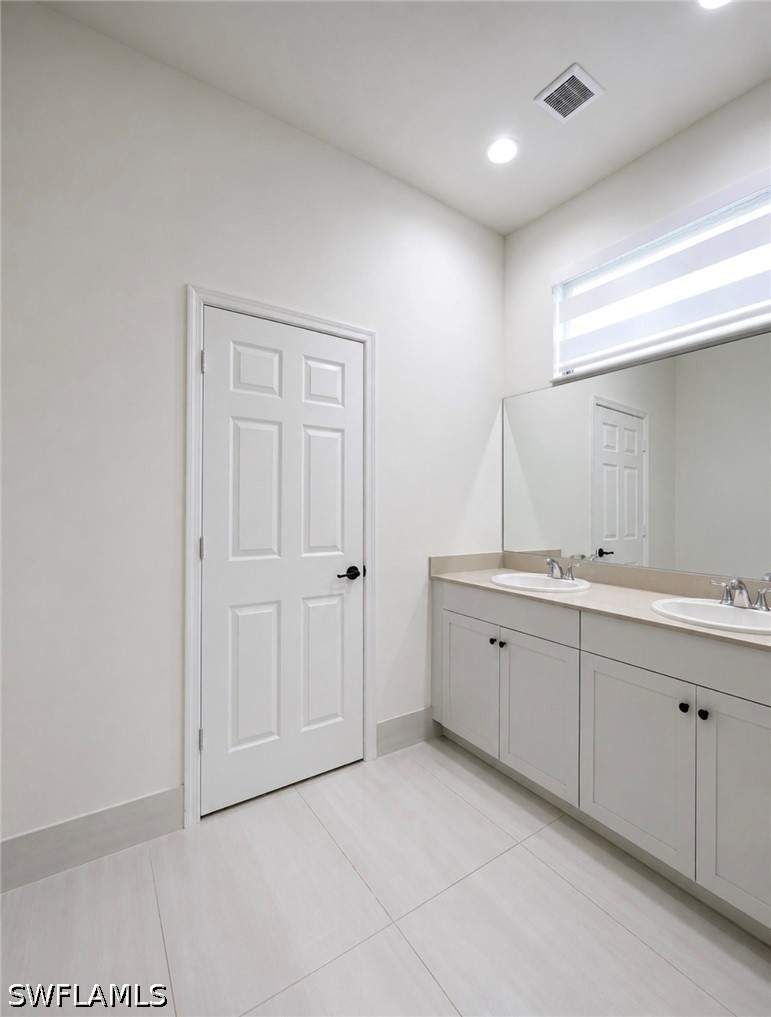 4 bedroom SingleFamilyResidence at 5487 Cassidy Ln, Silverwood, Ave Maria — photo 4