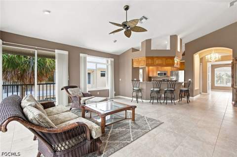 271 Lenell Rd 4, Fort Myers Beach FL - photo 9 of 44