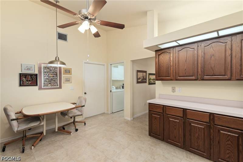 2 bedroom Attached at 7086 W Brandywine Cir, Brandywine, Fort Myers — photo 4