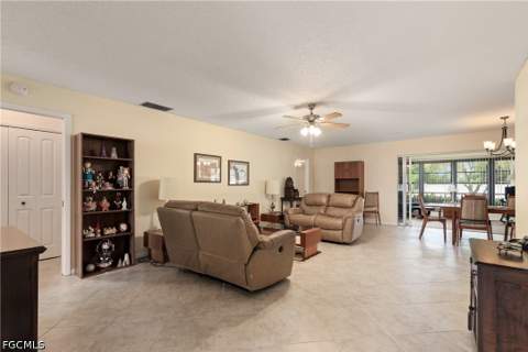 7086 W Brandywine Cir, Fort Myers FL - photo 7 of 24