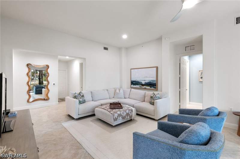 3 bedroom Condominium at 3053 Aviamar Cir 8-102, Marengo, Naples — photo 2