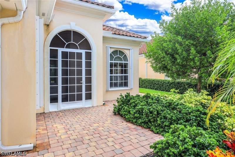 3 bedroom SingleFamilyResidence at 3821 Whidbey Way, Island Walk, Naples — photo 2