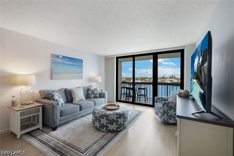 2 bedroom Condominium at 601 Seaview Ct C506, South Seas, Marco Island — photo 3