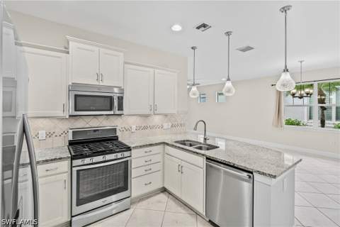 10657 Jackson Square Dr, Estero FL - photo 6 of 47
