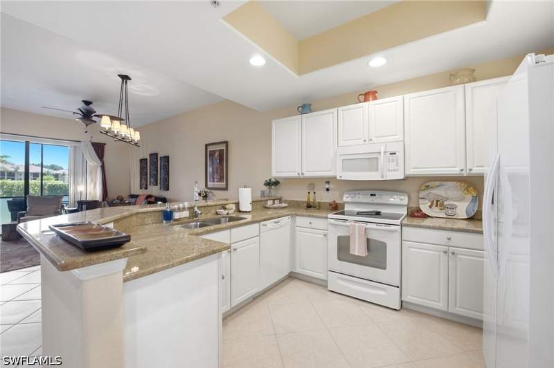 2 bedroom Condominium at 13780 Julias Way 1012, Palmetto Cove, Fort Myers — photo 3