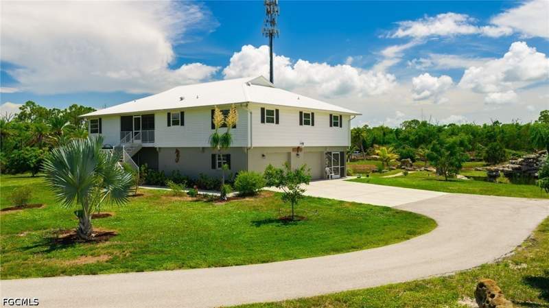 3 bedroom SingleFamilyResidence at 3989 Sunshine Blvd, St James City, St James City — photo 3